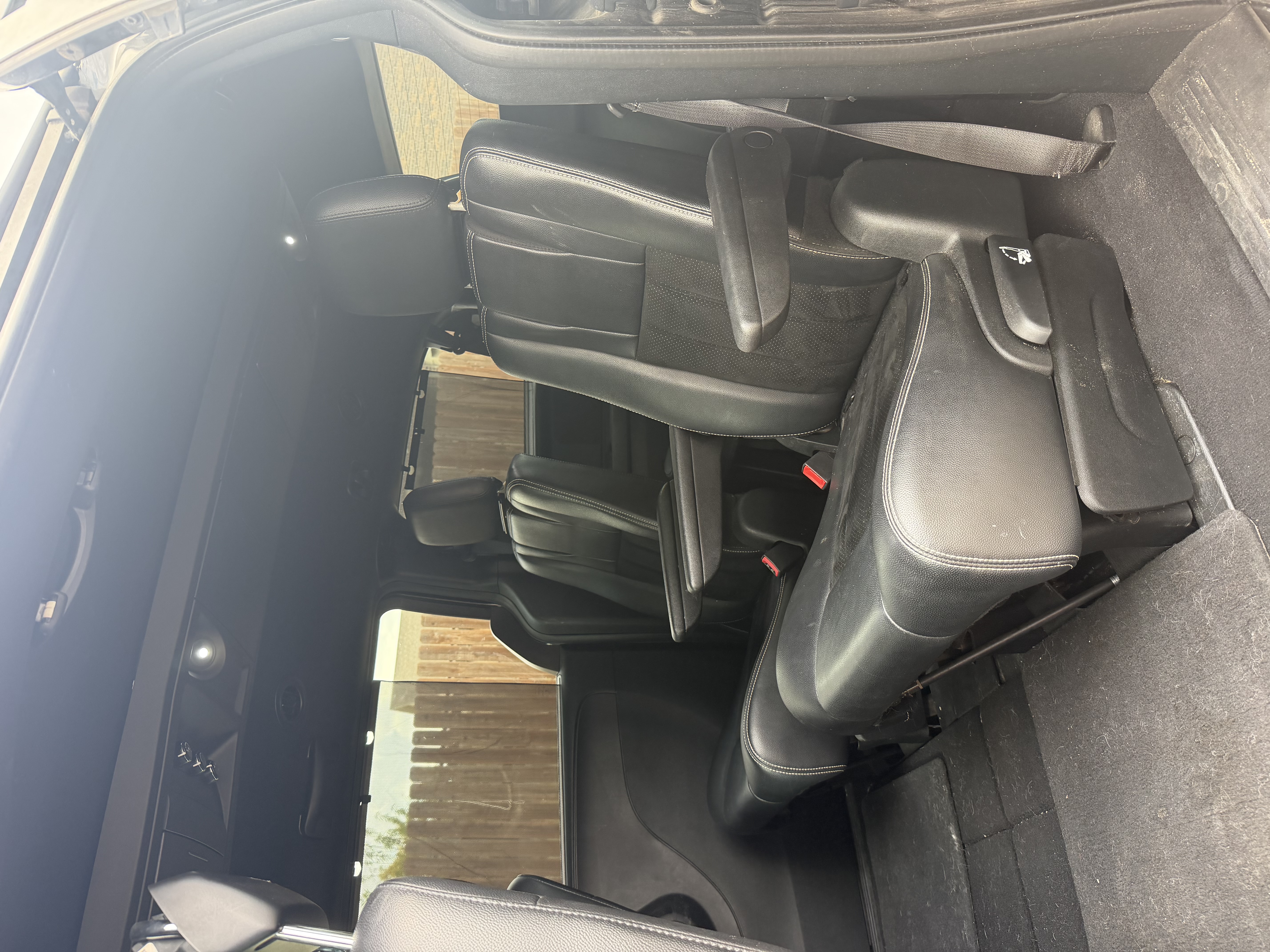 Used 2014 Dodge Grand Caravan SXT FWD image 9