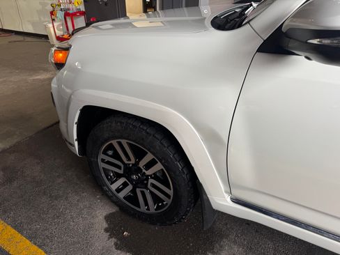 Used 2022 Toyota 4Runner Limited image 11