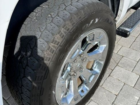 Used 2019 RAM 1500 Big Horn AWD/4WD image 4
