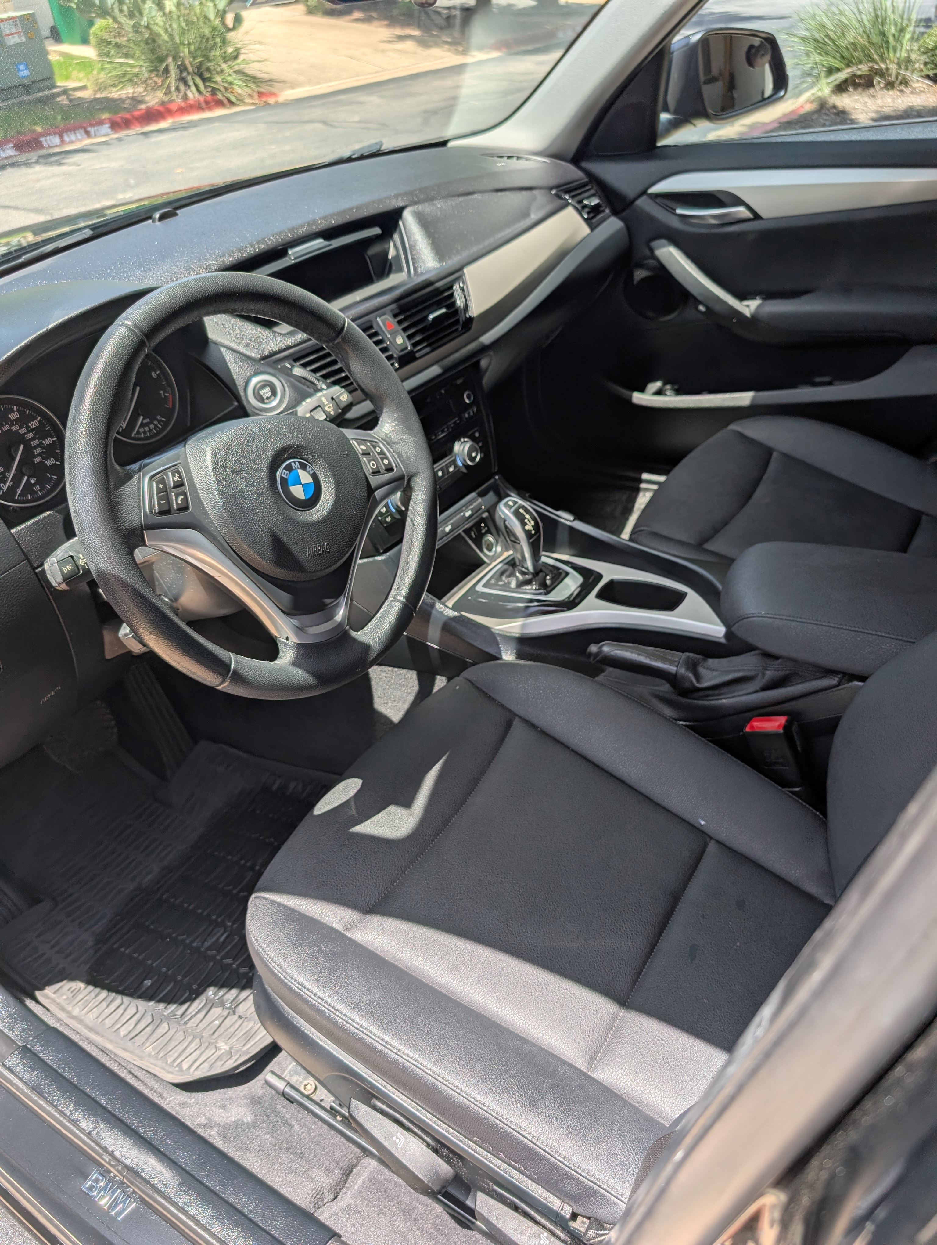 Used 2015 BMW X1 sDrive28i RWD image 5