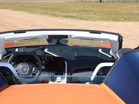 Used 2024 Chevrolet Corvette Stingray Premium Conv w/ Z51 Performance Package image 10