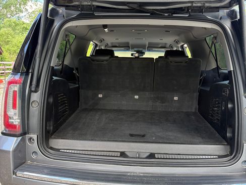 Used 2019 GMC Yukon XL Denali AWD/4WD image 14