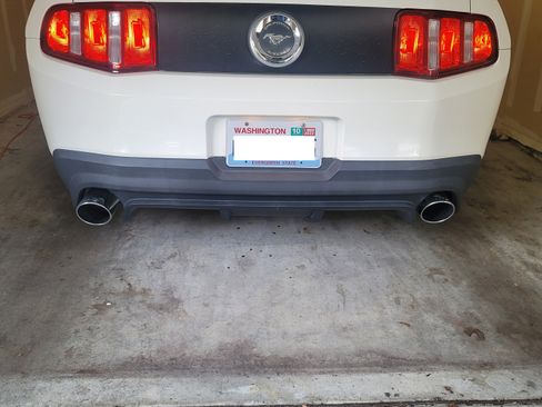 Used 2011 Ford Mustang GT Premium w/ 402A Rapid Spec Order Code image 11