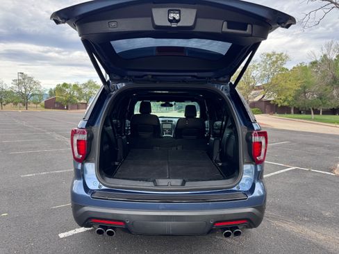 Used 2018 Ford Explorer Sport w/ Equipment Group 401A AWD/4WD image 9