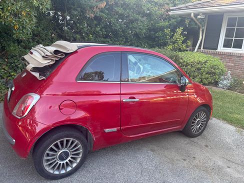 Used 2013 FIAT 500 Lounge w/ Luxury Leather Pkg FWD image 4