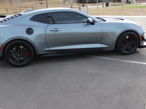 Used 2020 Chevrolet Camaro ZL1 image 6