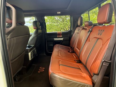 Used 2019 Ford F250 King Ranch w/ King Ranch Ultimate Package AWD/4WD image 8