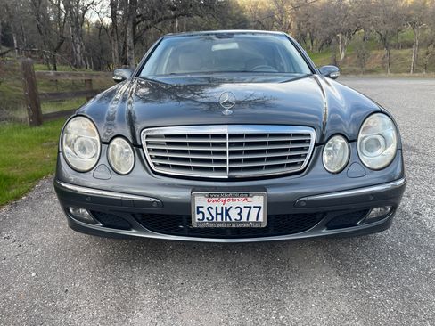 Used 2006 Mercedes-Benz E 350 Sedan image 8