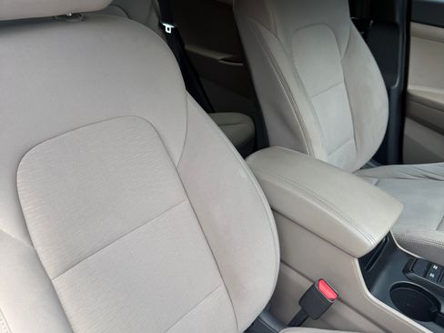 Used 2020 Hyundai Tucson Value w/ Cargo Package FWD image 12