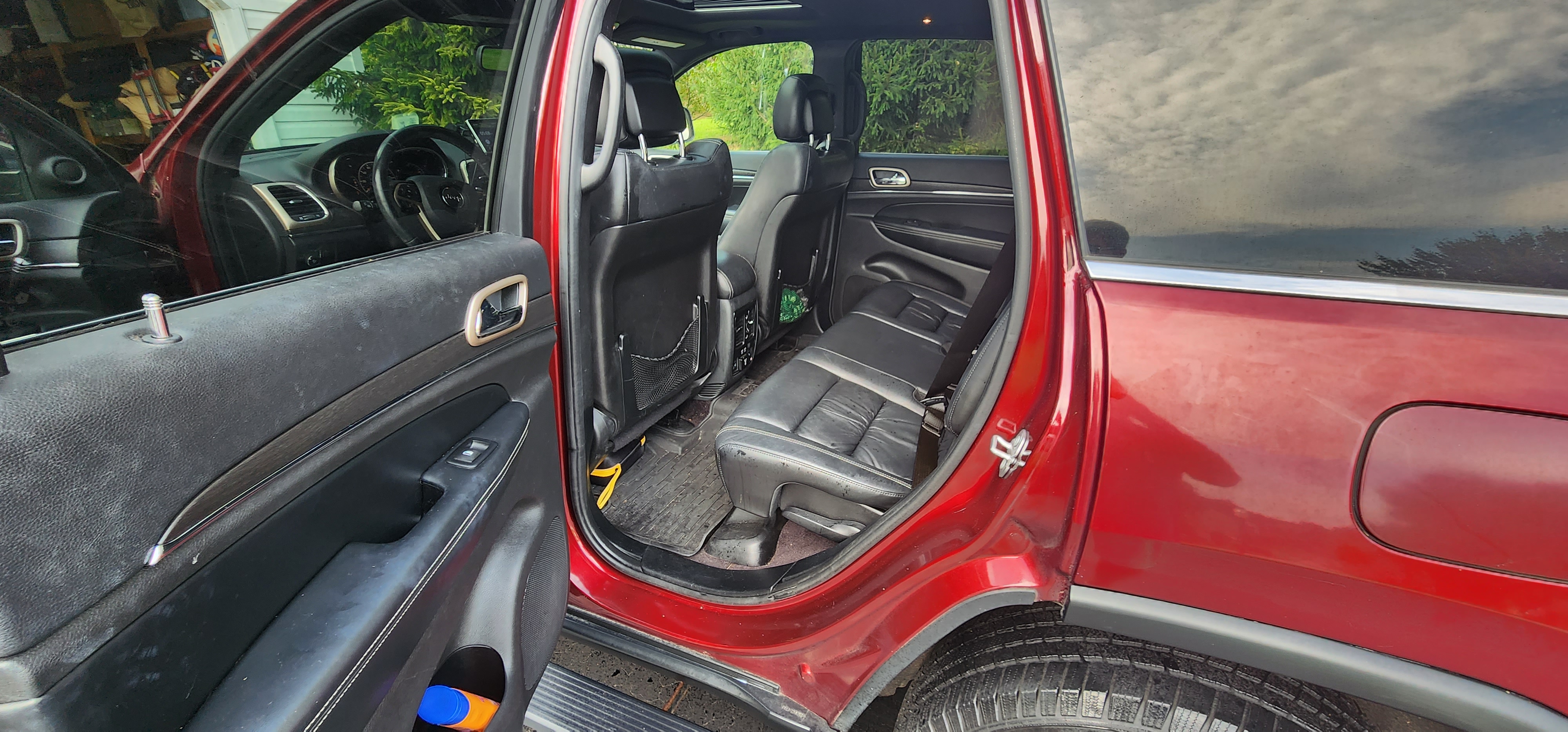 Used 2016 Jeep Grand Cherokee Limited AWD/4WD image 19