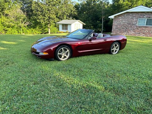 Used 2003 Chevrolet Corvette Convertible w/ Preferred Equipment Group1 RWD image 2