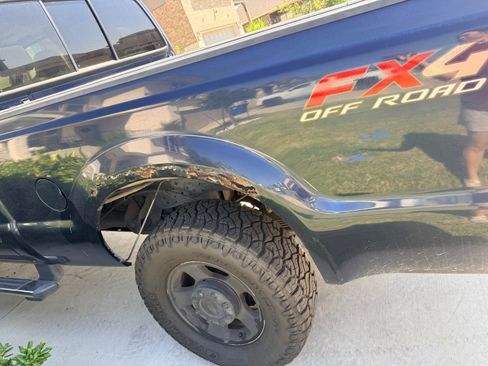 Used 2005 Ford F250 Lariat AWD/4WD image 1