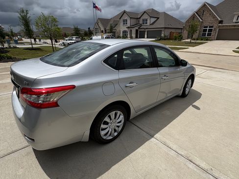 Used 2014 Nissan Sentra SV FWD image 6
