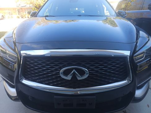 Used 2016 INFINITI QX60 Luxe w/ Deluxe Technology Package image 2