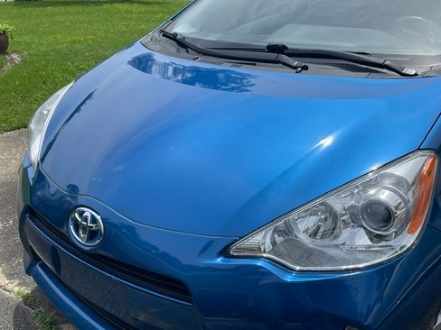 Used 2013 Toyota Prius C Two FWD image 11