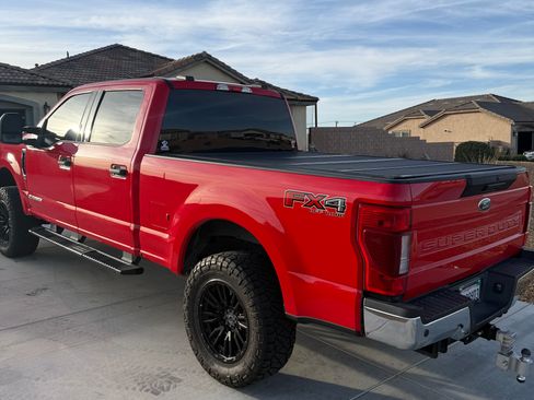 Used 2021 Ford F250 XLT w/ XLT Value Package AWD/4WD image 4