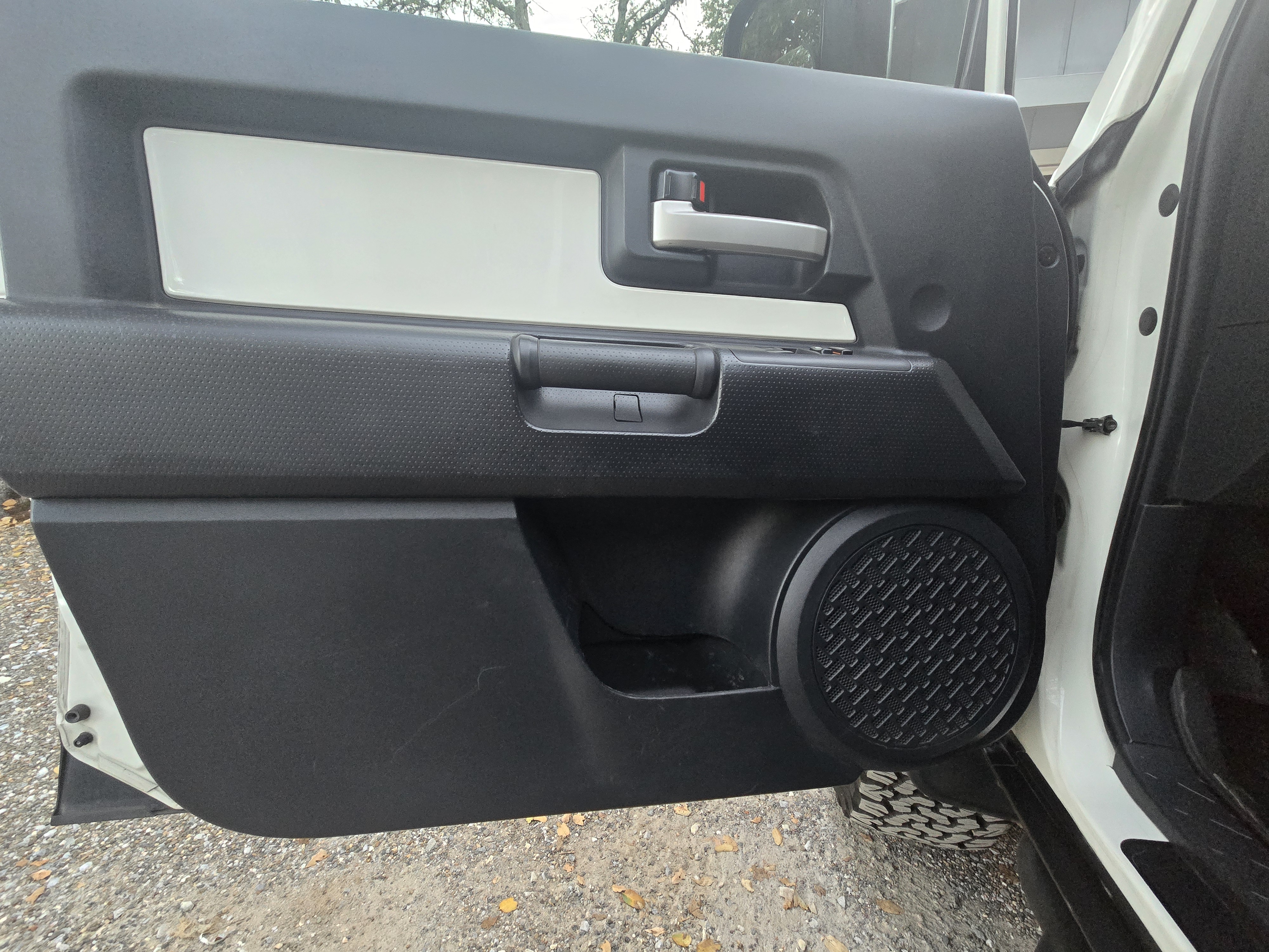 Used 2014 Toyota FJ Cruiser 4WD w/ Upgrade Package image 19