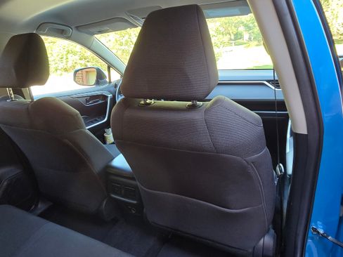 Used 2021 Toyota RAV4 LE w/ Protection Package (TMS) image 9