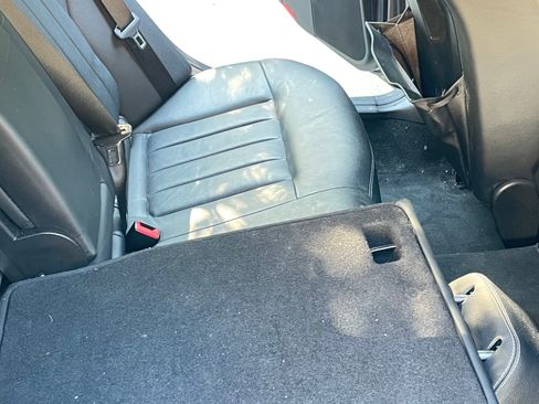 Used 2014 Mercedes-Benz E 550 4MATIC Sedan image 17