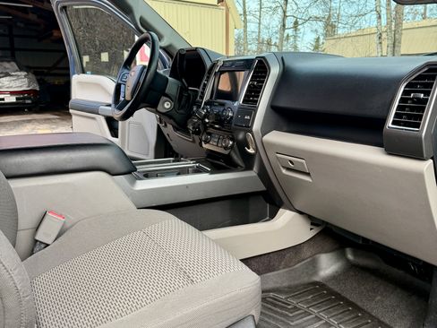 Used 2016 Ford F150 XLT w/ Equipment Group 302A Luxury image 21