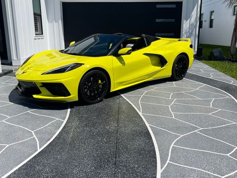 Used 2024 Chevrolet Corvette Stingray Preferred Conv w/ Z51 Performance Package image 9