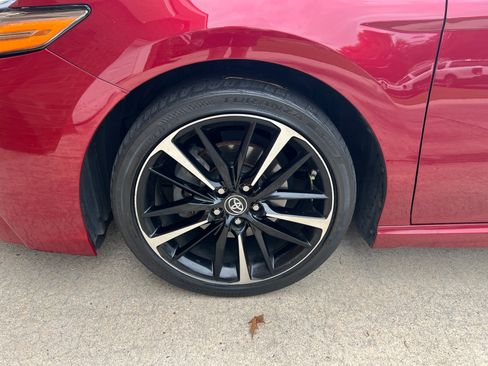 Used 2018 Toyota Camry XSE FWD image 27