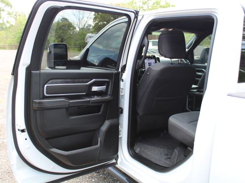 Used 2024 RAM 3500 Lone Star w/ Night Edition image 26