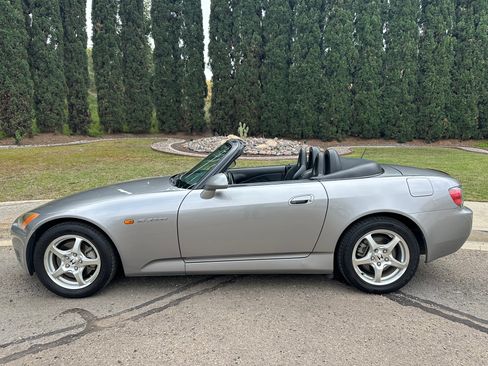 Used 2000 Honda S2000 image 1