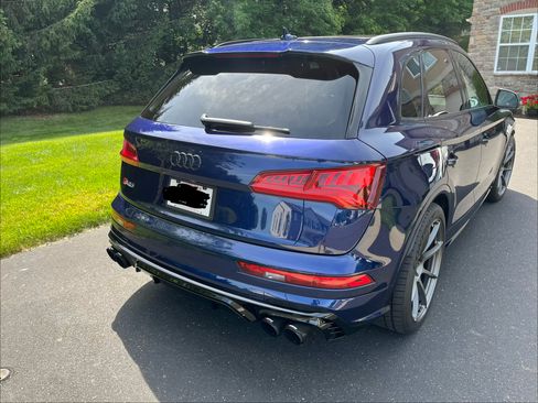 Used 2019 Audi SQ5 Premium Plus w/ Premium Plus Package AWD/4WD image 2