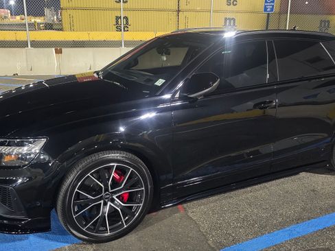 Used 2022 Audi SQ8 Prestige image 9