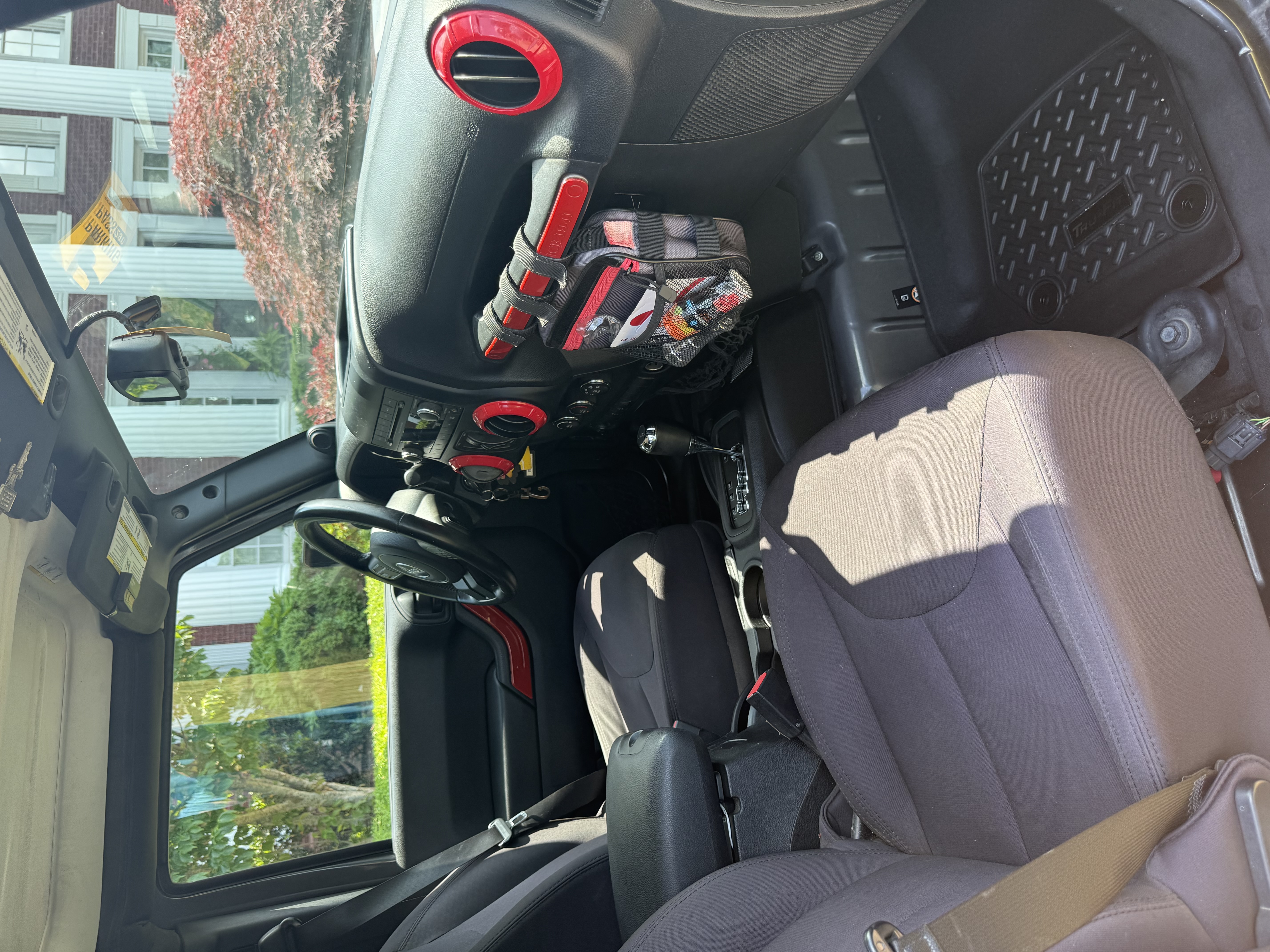 Used 2014 Jeep Wrangler Unlimited Sport w/ Quick Order Package 24S AWD/4WD image 12