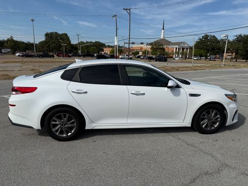 Used 2019 Kia Optima LX FWD image 4