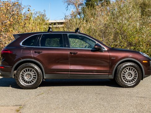 Used 2016 Porsche Cayenne Diesel AWD/4WD image 11