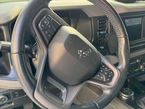 Used 2022 Ford Bronco Black Diamond image 22