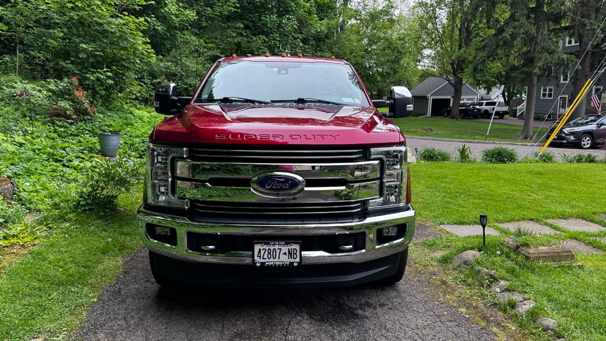 Used 2018 Ford F250 Lariat w/ Lariat Ultimate Package AWD/4WD image 5