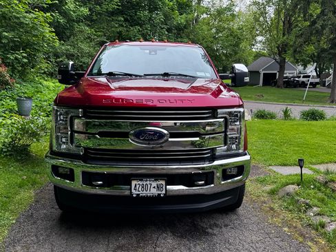 Used 2018 Ford F250 Lariat w/ Lariat Ultimate Package AWD/4WD image 5