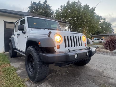 Used 2011 Jeep Wrangler Unlimited Sport AWD/4WD image 16