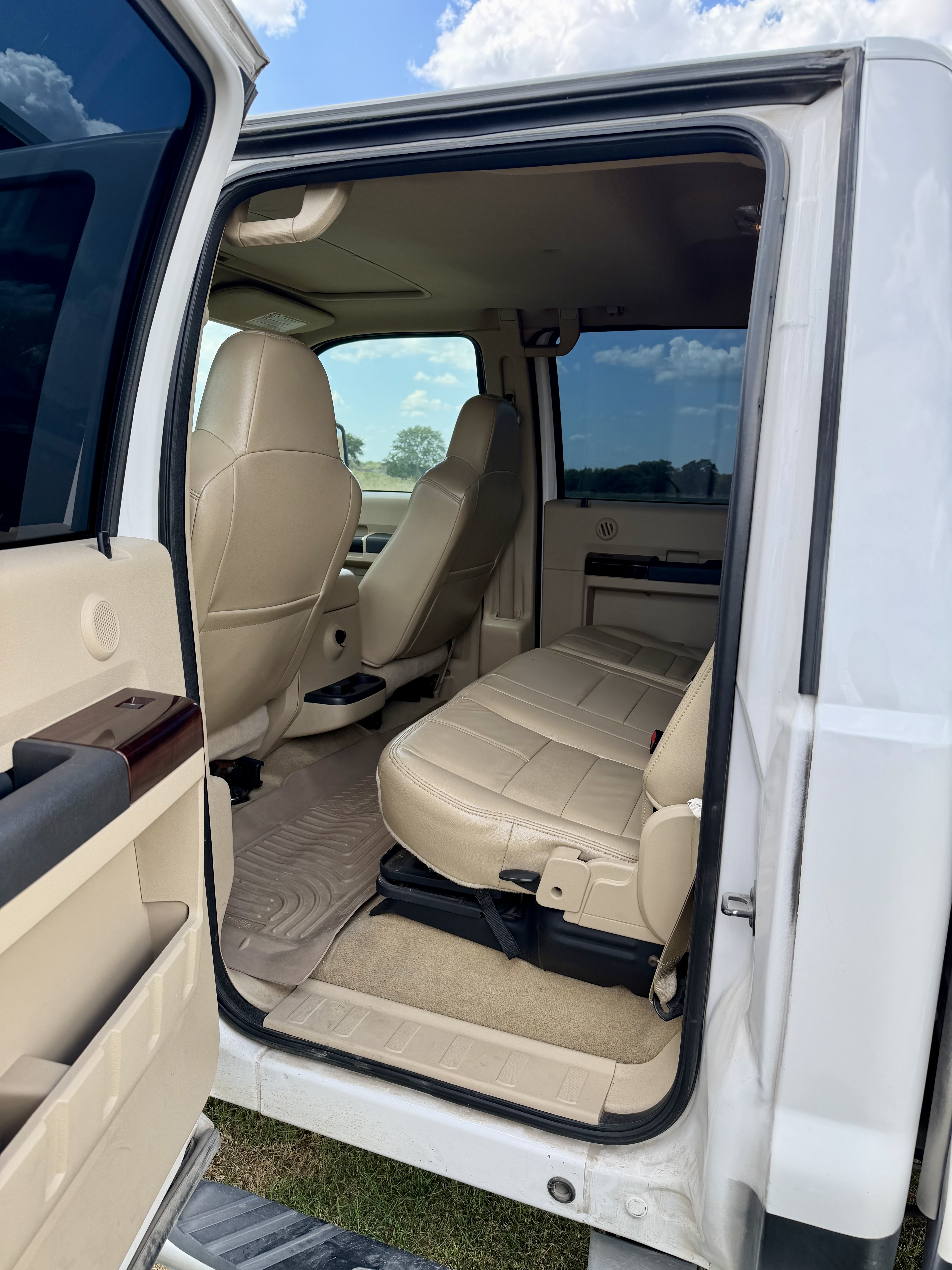 Used 2010 Ford F250 Lariat AWD/4WD image 18
