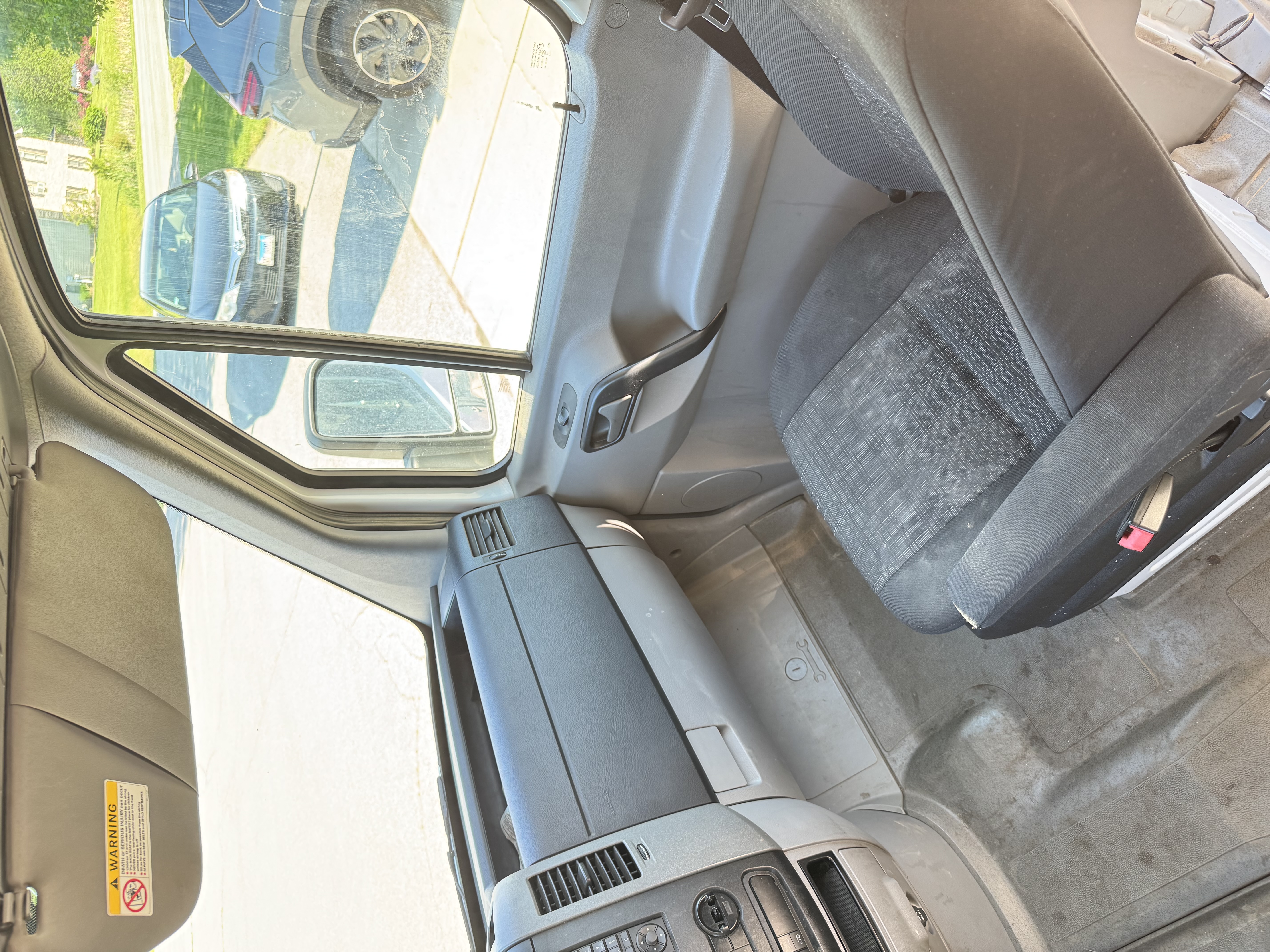 Used 2015 Mercedes-Benz Sprinter 2500 image 17