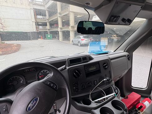 Used 2019 Ford E-450 and Econoline 450 Super Duty w/ Shuttle Bus Prep Package image 10