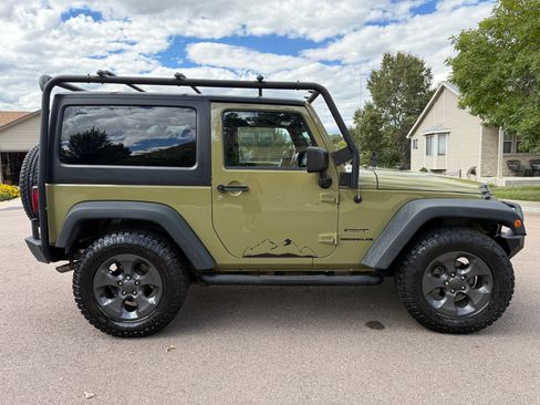 Used 2013 Jeep Wrangler Sport image 19