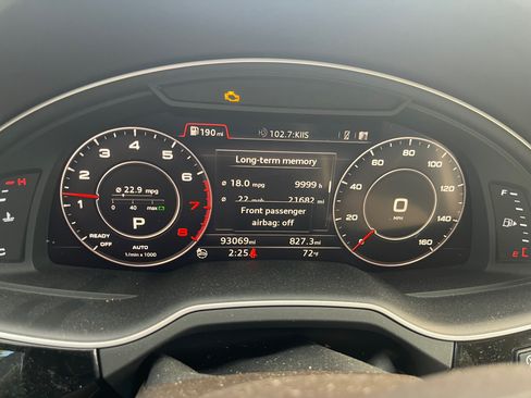 Used 2017 Audi Q7 3.0T Prestige image 7