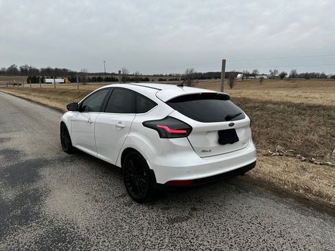 Used 2016 Ford Focus Titanium image 8
