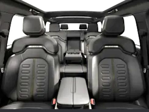 Used 2026 Rivian R1S Adventure image 2