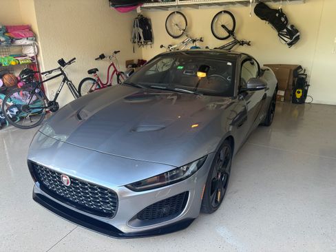 Used 2021 Jaguar F-TYPE Coupe RWD image 5