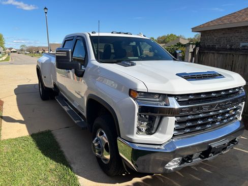 Used 2021 Chevrolet Silverado 3500 LTZ w/ LTZ Convenience Package image 1