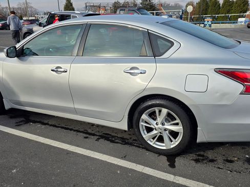 Used 2014 Nissan Altima 2.5 SL w/ Technology Package image 11