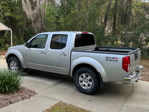 Used 2005 Nissan Frontier NISMO w/ (J01) Sunroof Pkg image 11