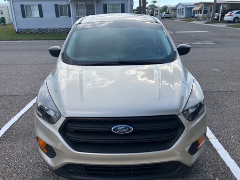 Used 2018 Ford Escape S image 4