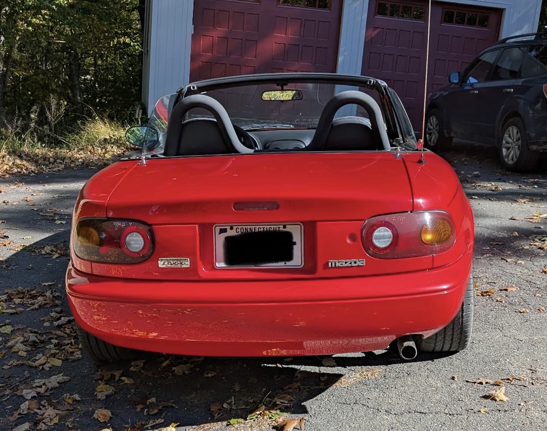 Used 1995 MAZDA MX-5 Miata RWD image 8